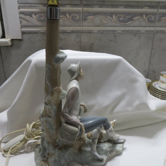 Lladro José Luis Alvarez Shepherd w/ Dog Lamp - Picture 4 of 7